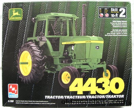 AMT 1/25 John Deere 4430 Tractor, 15006 plastic model kit